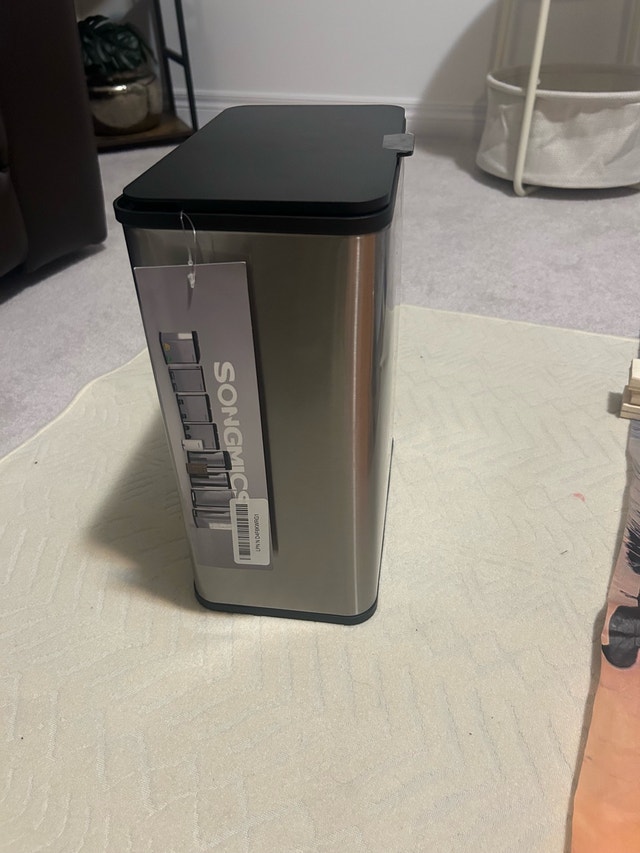 SONGMICS Step Trash Can - New - photo 4