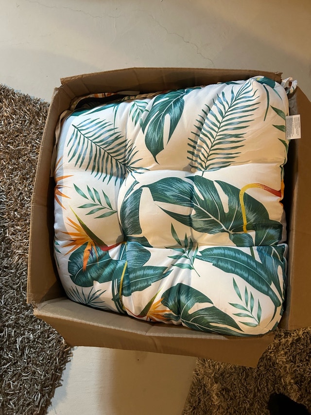 New Patio Chair Cushions - Tropical Leaf Pattern - photo 3