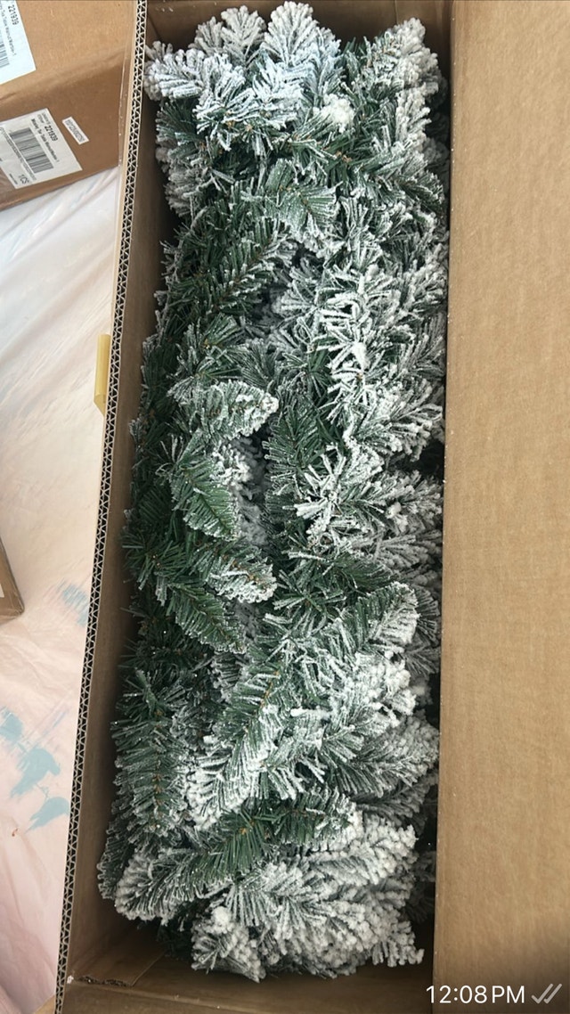 Glitzhome Christmas Garland