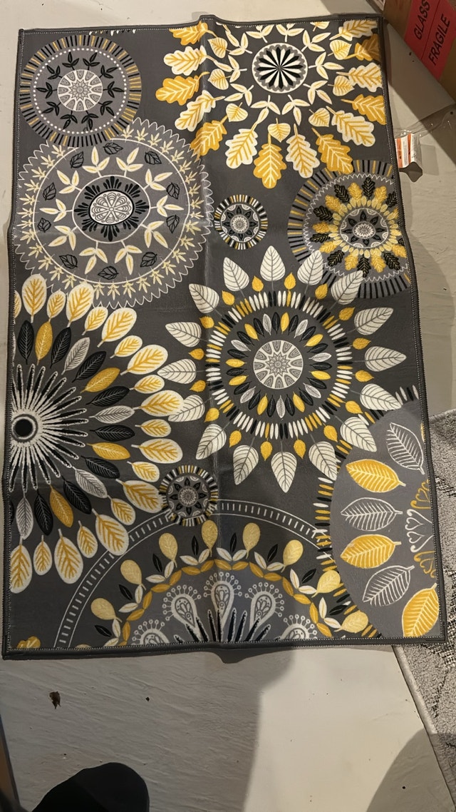 New Rug/Foot Mat Set of 3 Pieces - photo 3