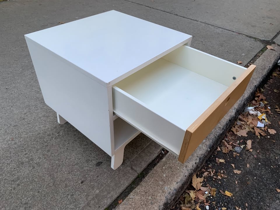 Oeuf Sparrow Nightstand - photo 3