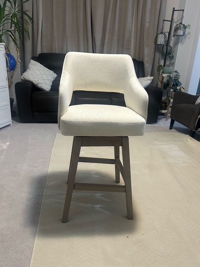 Counter Height Swivel Barstool