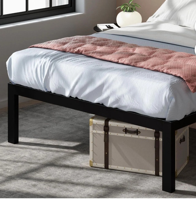 New Zinus Lorrick Quick Snap 18" Twin Metal Platform Bed - photo 3