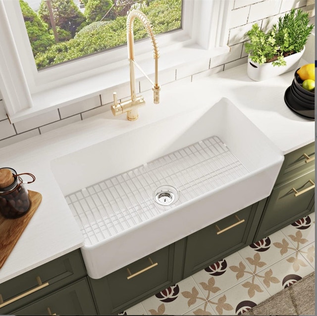 DEER VALLEY 36" Farmhouse Sink w/ Stainless Steel Bottom Grid -