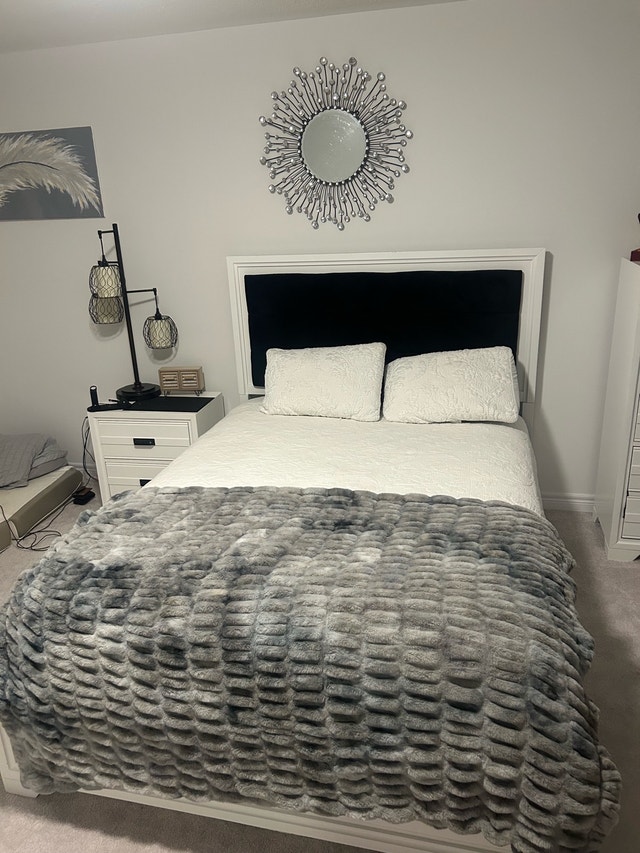 Queen Bedsheet and 2 Pillow Cases - Off White - photo 2