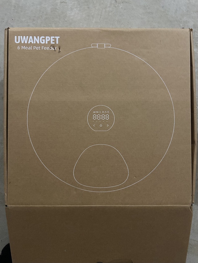 Uwangpet 6-Meal Pet Feeder