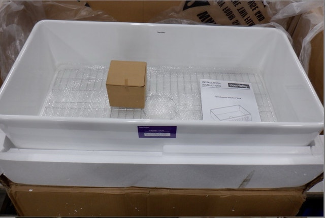 DEER VALLEY 36" Farmhouse Sink - White w/ Stainless Steel Bottom - photo 5
