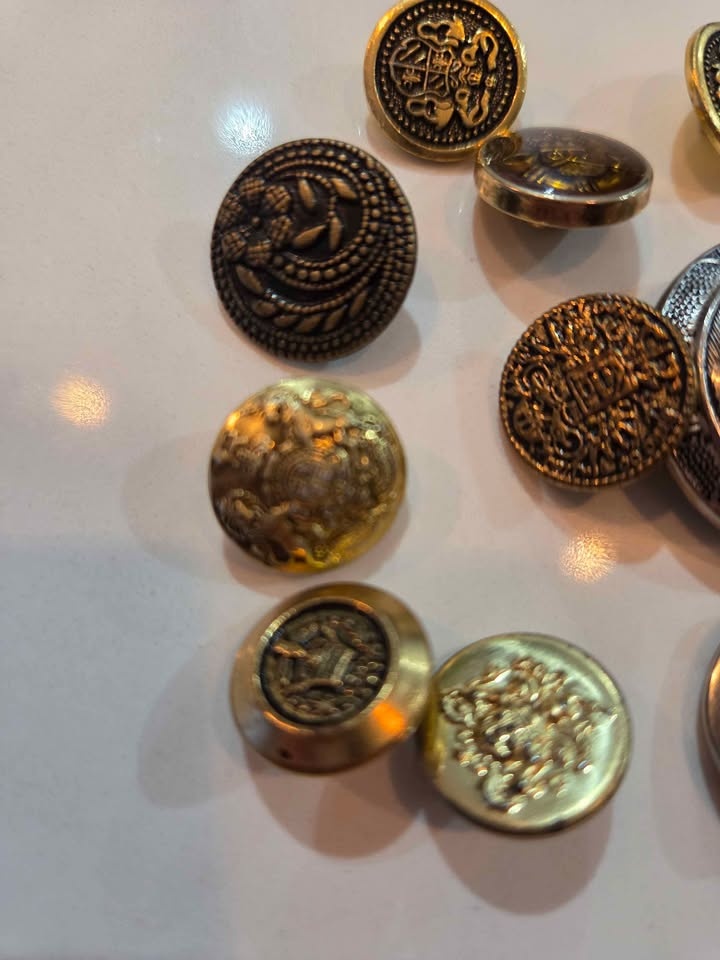 Antique Military & Organizational Buttons Brass Group - photo 5
