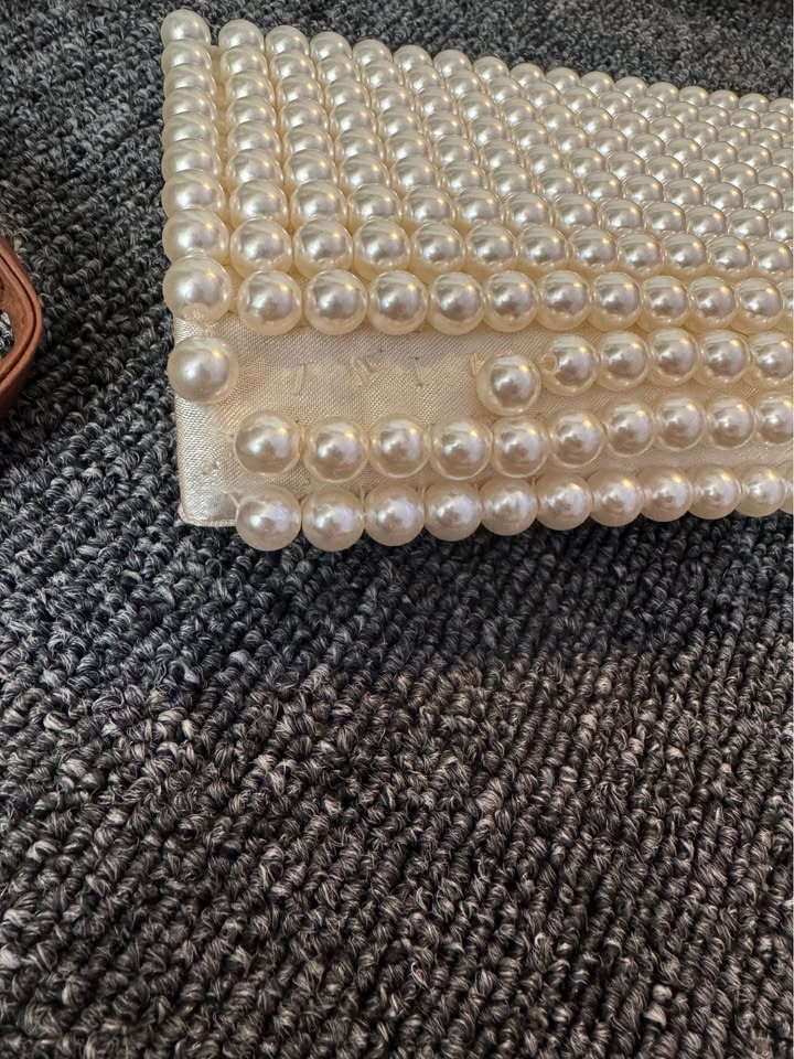 Pearl Clutch Purse - photo 2