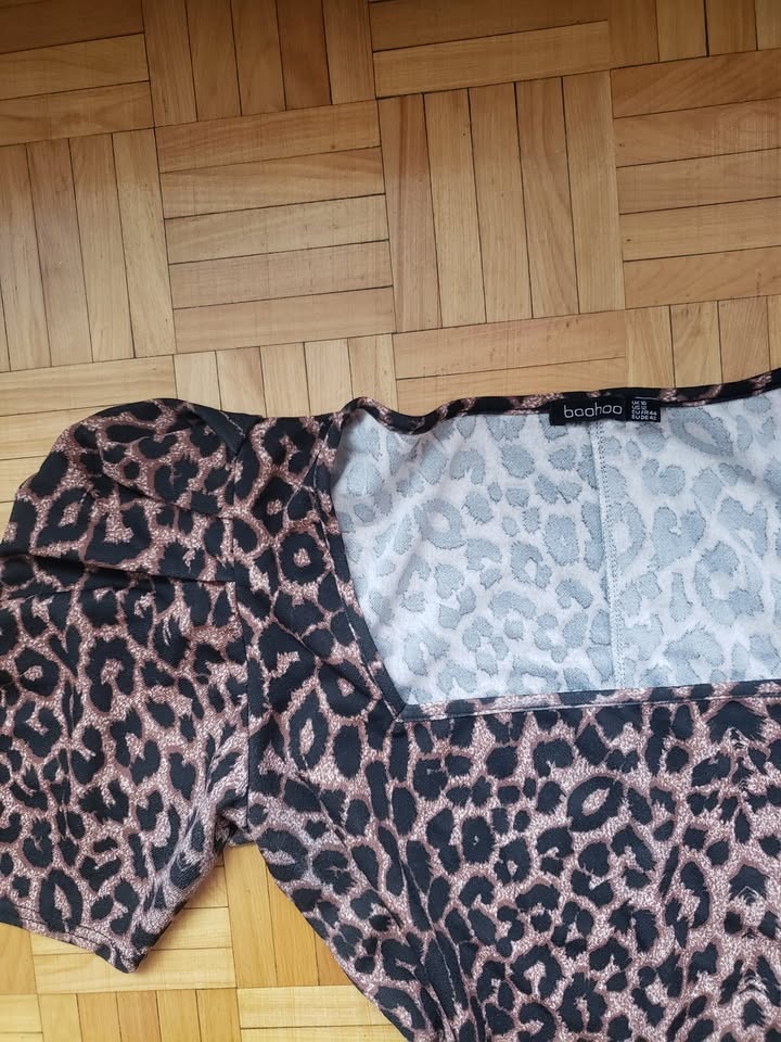 Boohoo Leopard Print Bodycon Mini Dress w/ Puff Sleeve - Size 12 - photo 4