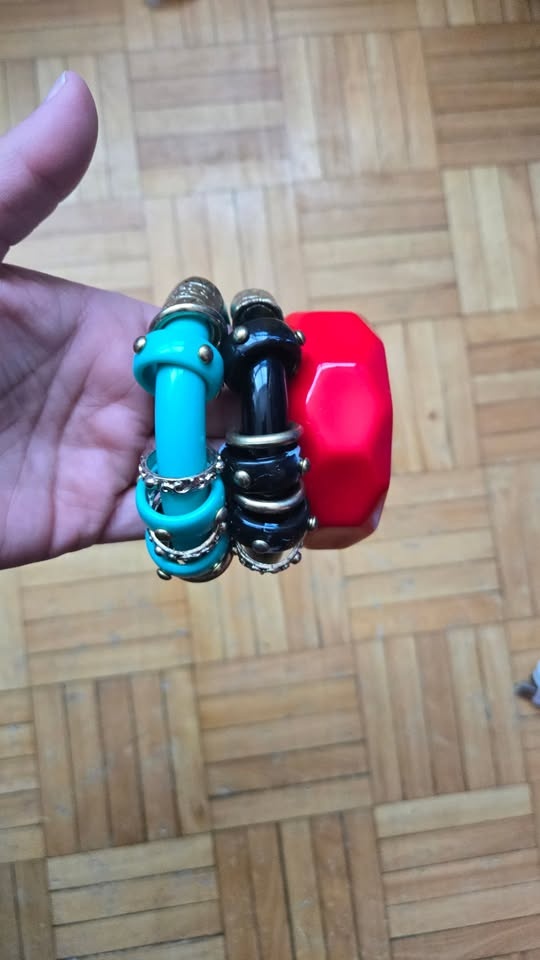 Vintage bangles, bracelets - photo 2
