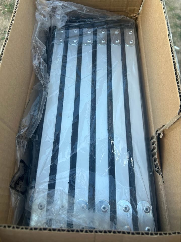 Pet Ladder - 6 Steps, Foldable, Supports 150 lbs - photo 5
