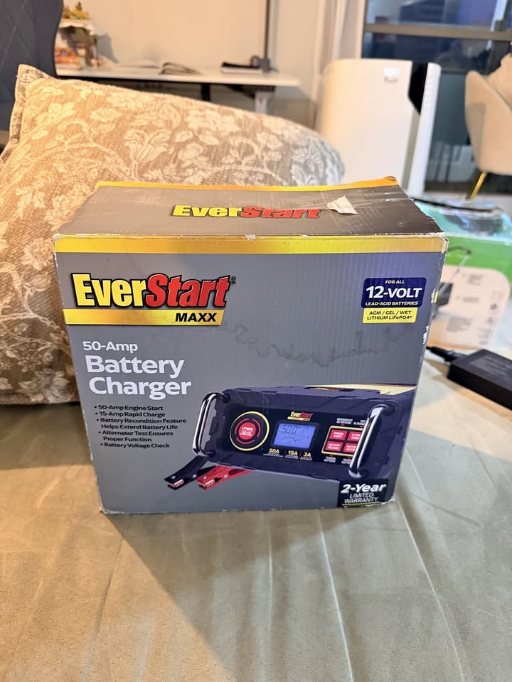 EverStart Maxx Battery Charger (50 Amp)