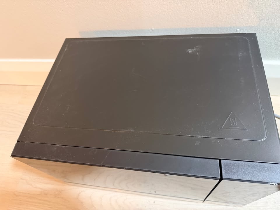 LG Microwave (MSER09905) - photo 2