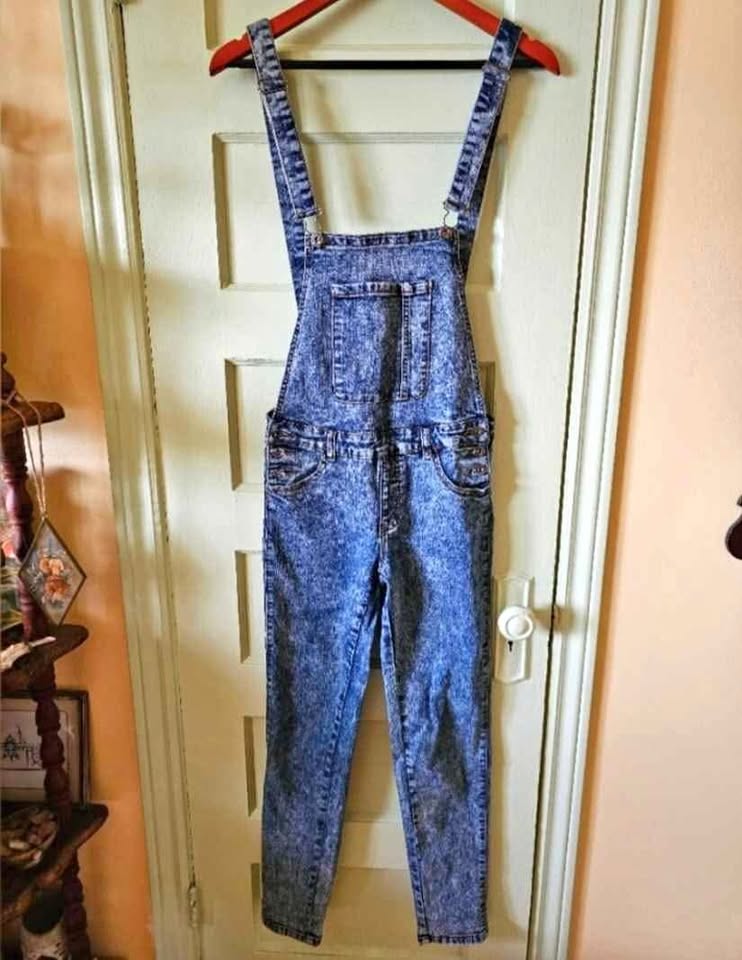 Medium Parasuco Acid Wash Overalls