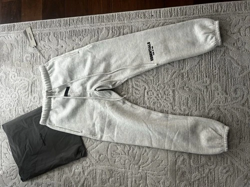 essentials Light Oat Sweatpants Size: Small
