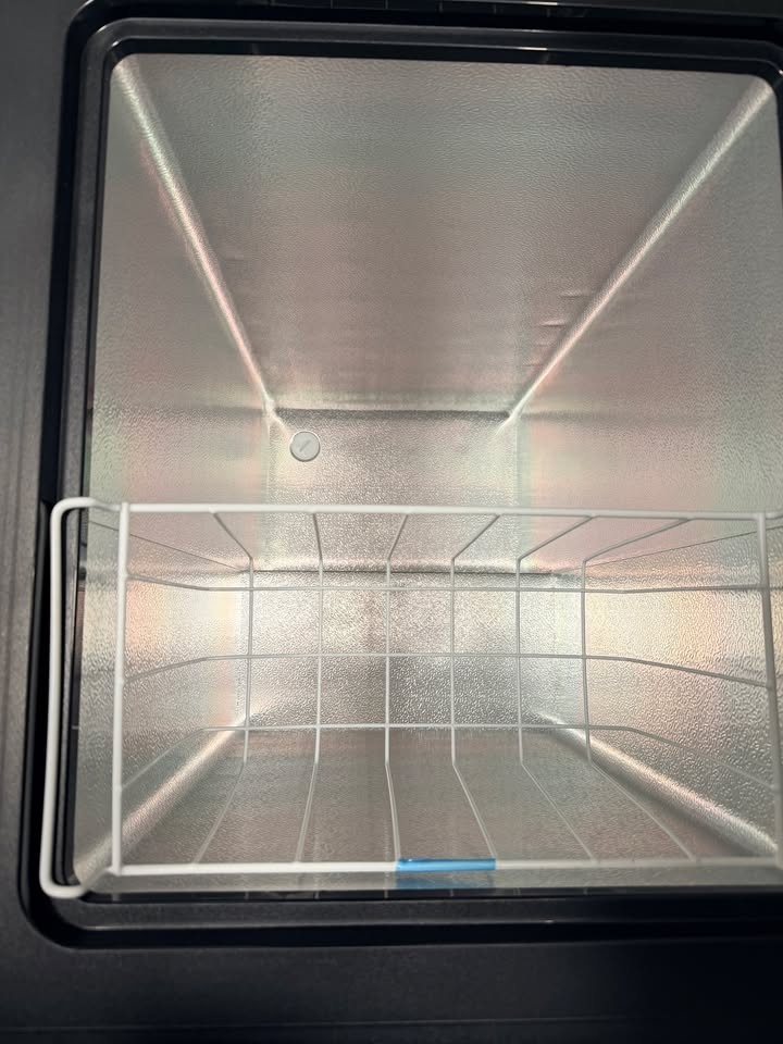 Arctic King Chest Freezer - photo 3