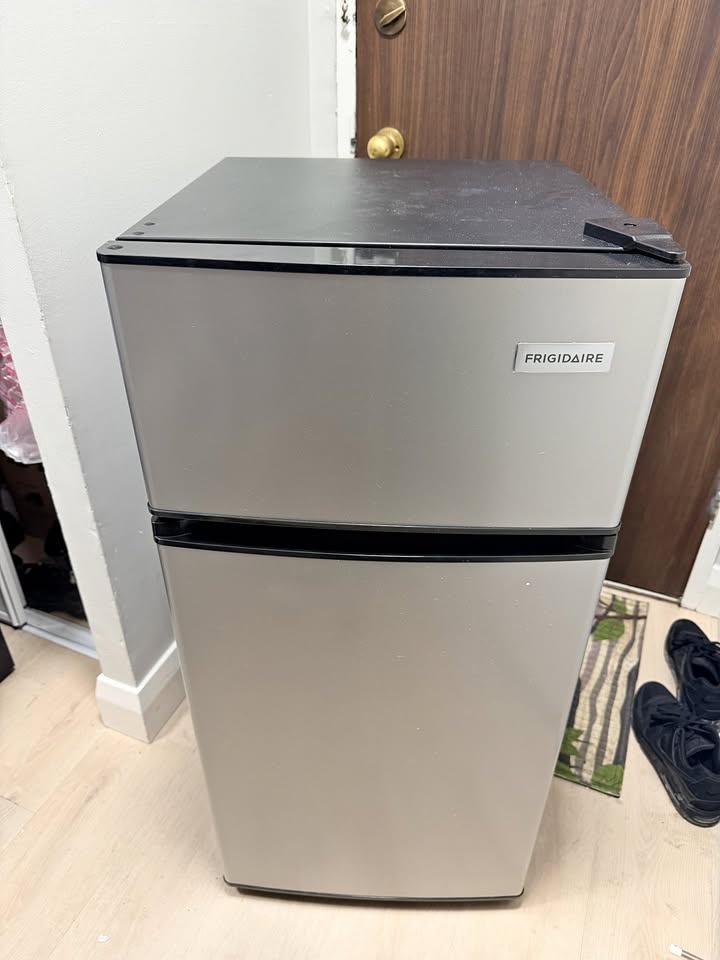 Frigidaire Compact Refrigerator