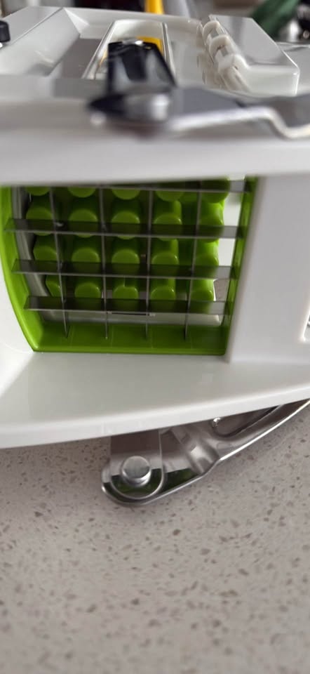 Starfrit Pro Fry Cutter and Cuber - 3-In-1 Kitchen Tool - photo 4