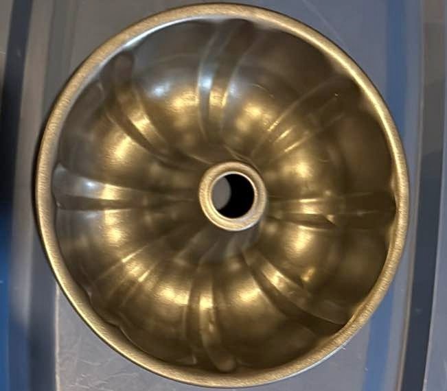 Bundt Cake Pan - Heavy Duty