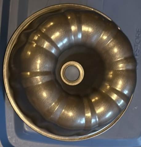 Bundt Cake Pan - Heavy Duty - photo 2