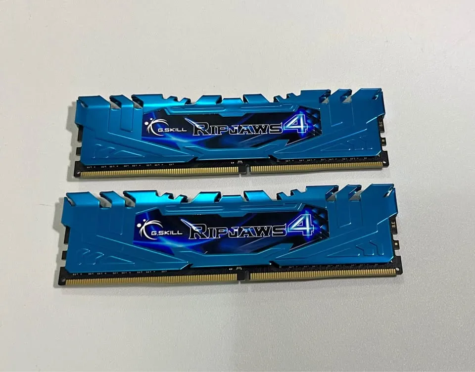 G.Skill Ripjaws 4 Series 16GB DDR4 3000MHz thumbnail