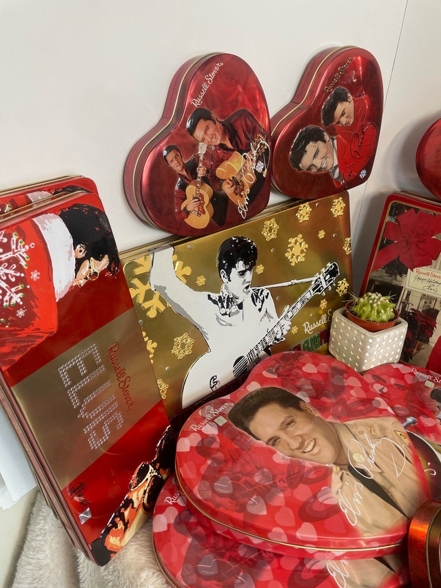 Vintage Elvis Tin Collection - photo 2