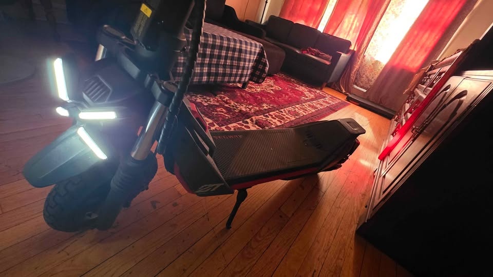 Segway ZT3 Pro Electric Scooter - photo 5