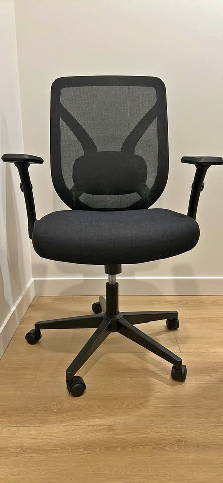 Black Mesh Desk Chair - True Innovations