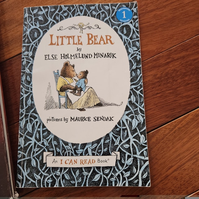 Bear Children's Story Books (2 Books) - photo 2