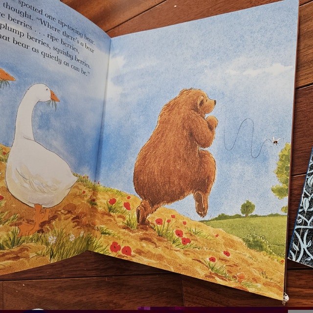 Bear Children's Story Books (2 Books) - photo 4