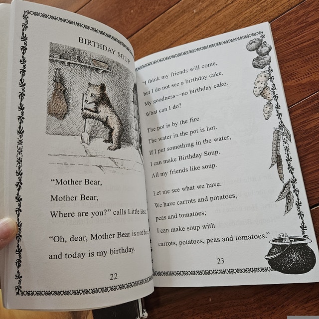Bear Children's Story Books (2 Books) - photo 5