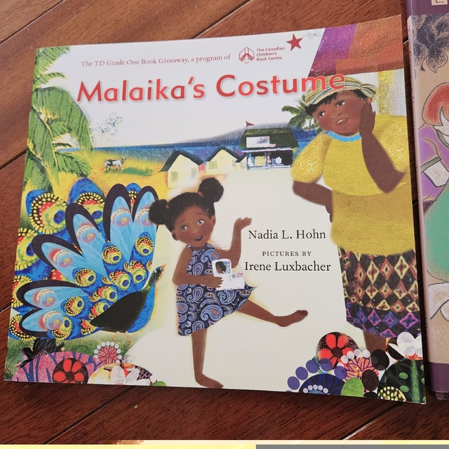 Children's story books (2 books) - photo 2