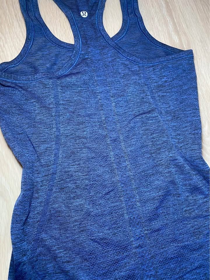Lululemon Activewear Top Shirt Size 2 XS/S - photo 4