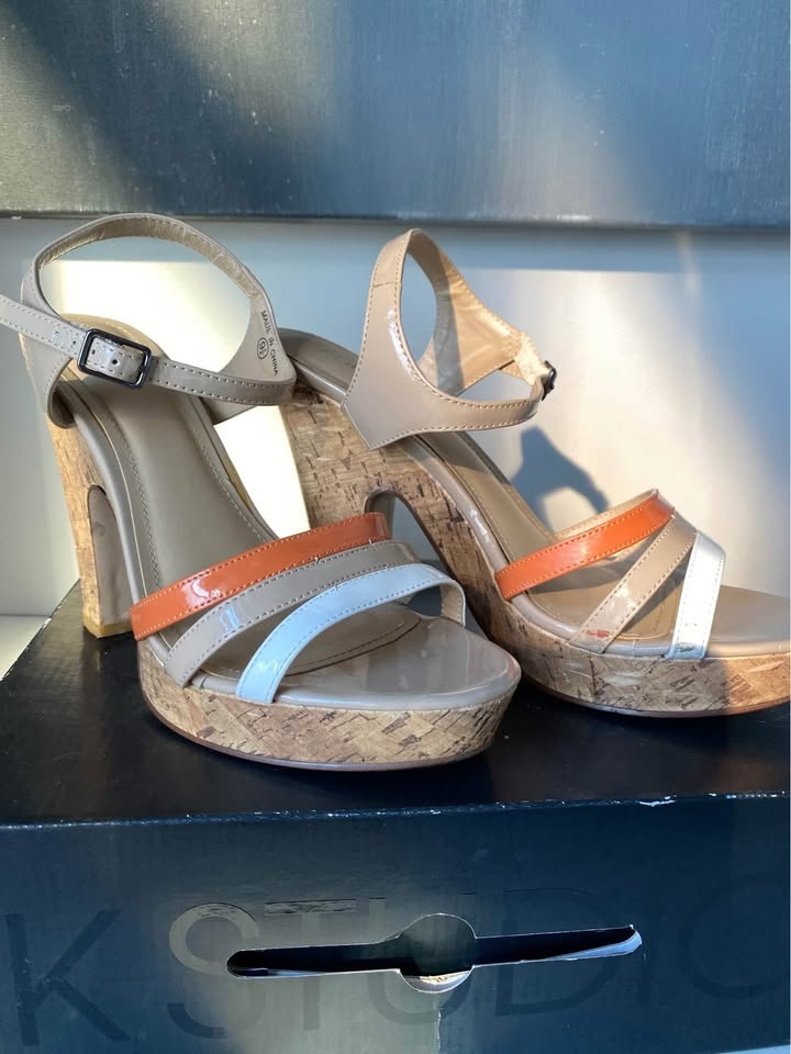 Wedge platform strappy heels orange beige white - photo 5