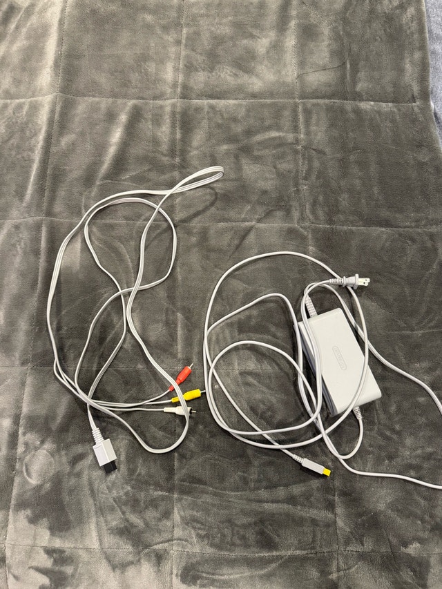 Original Nintendo Wii U cables