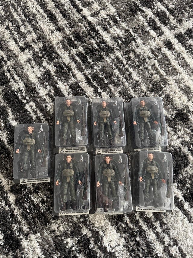 Sealed figures
