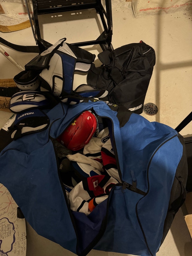 Hockey Equipment Bag with Sticks