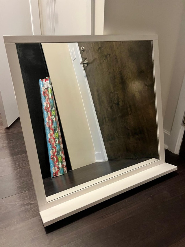 Vanity Mirror - photo 2