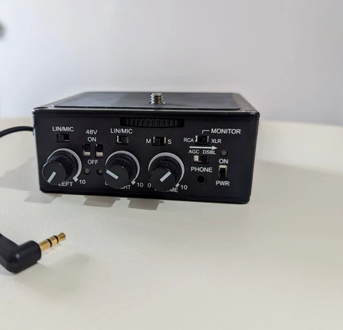 Beachtek DXA-SLR Audio Preamp/Adaptor