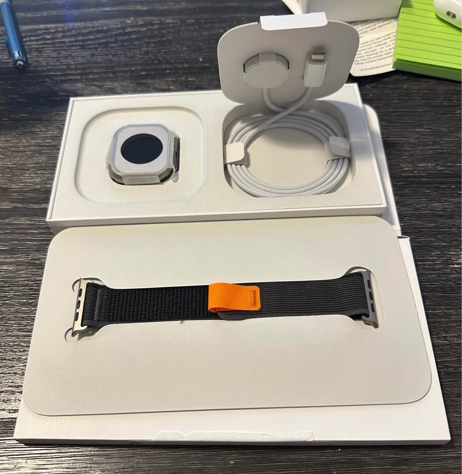 Apple Watch Ultra 49mm Titanium Case - photo 2
