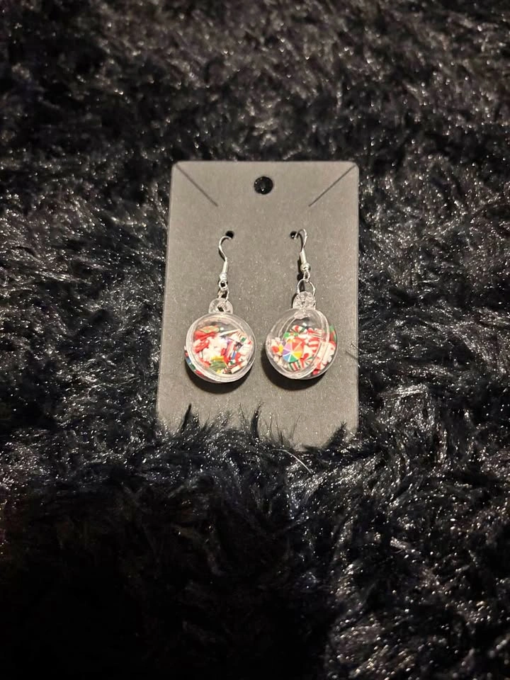 Festive snow globe earrings (3 pairs for $20)