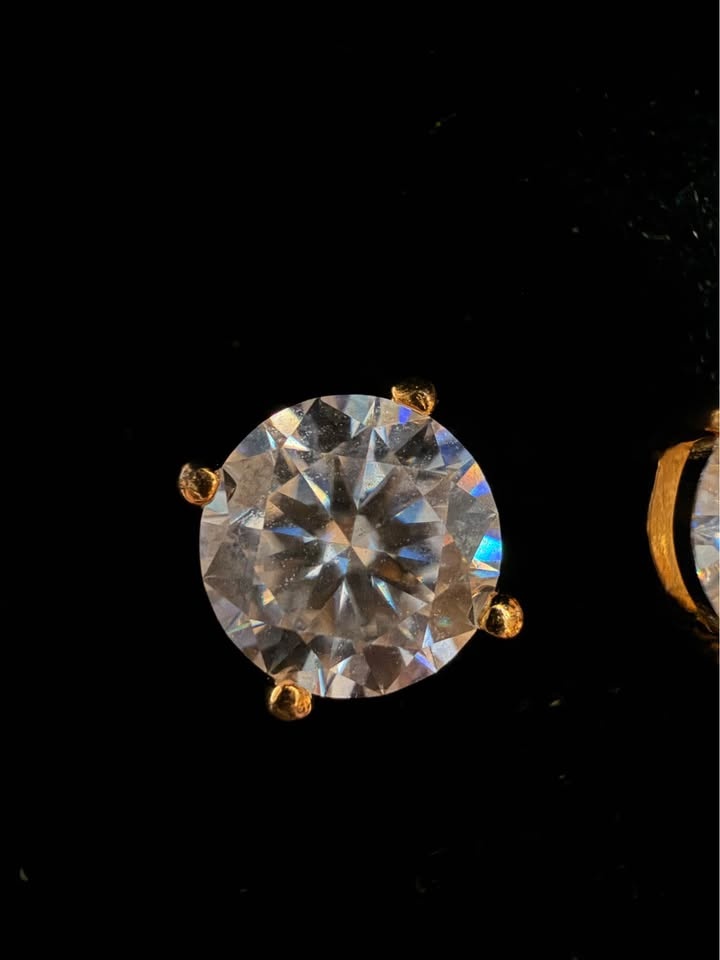 Moissanite Diamond Stud Earrings - 2CT - Perfect Gift - New - photo 5