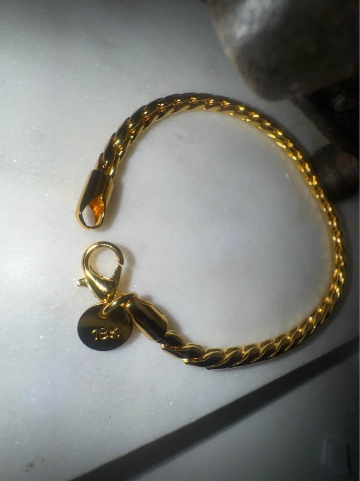 Beautiful 18K Gold Plated Rope Bracelet - photo 2