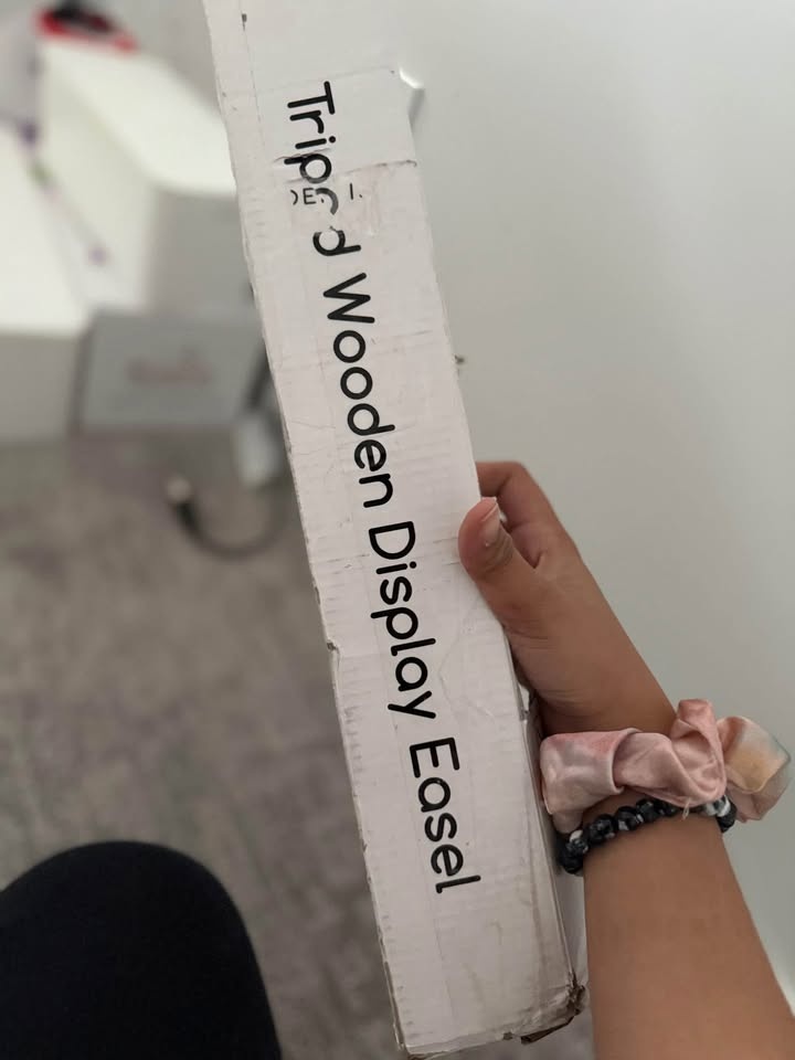 Tripod Wooden Display Easel - photo 3