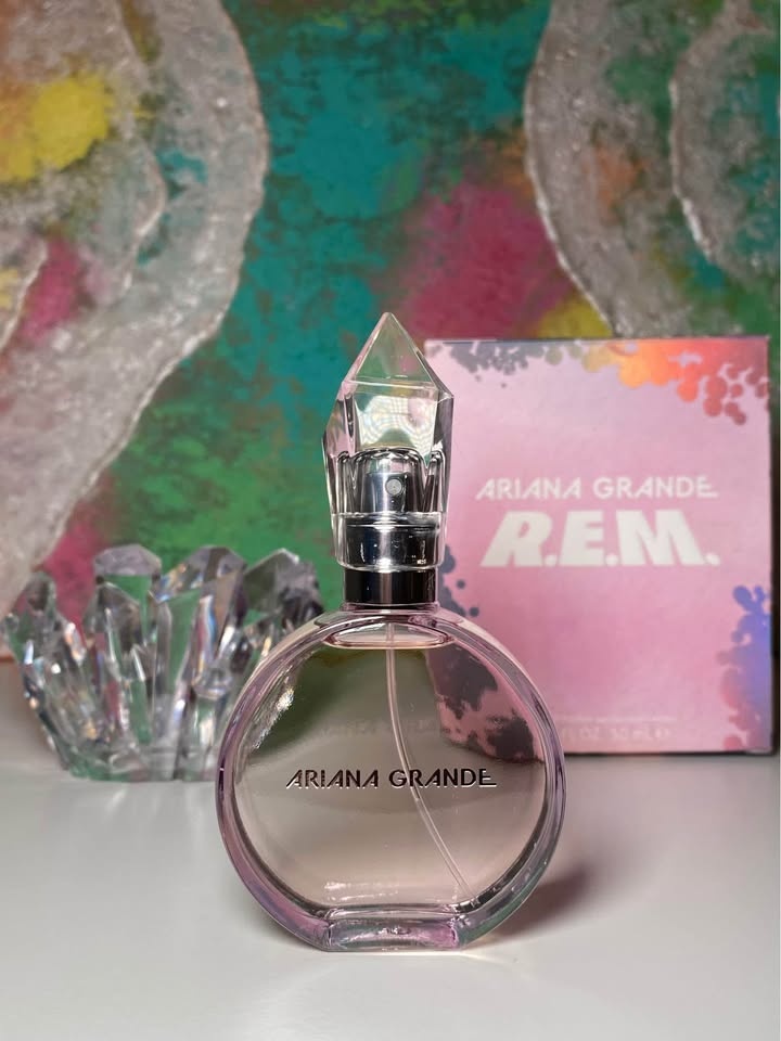 Ariana Grande R.E.M. Eau de Parfum, Perfume 50mL - photo 2