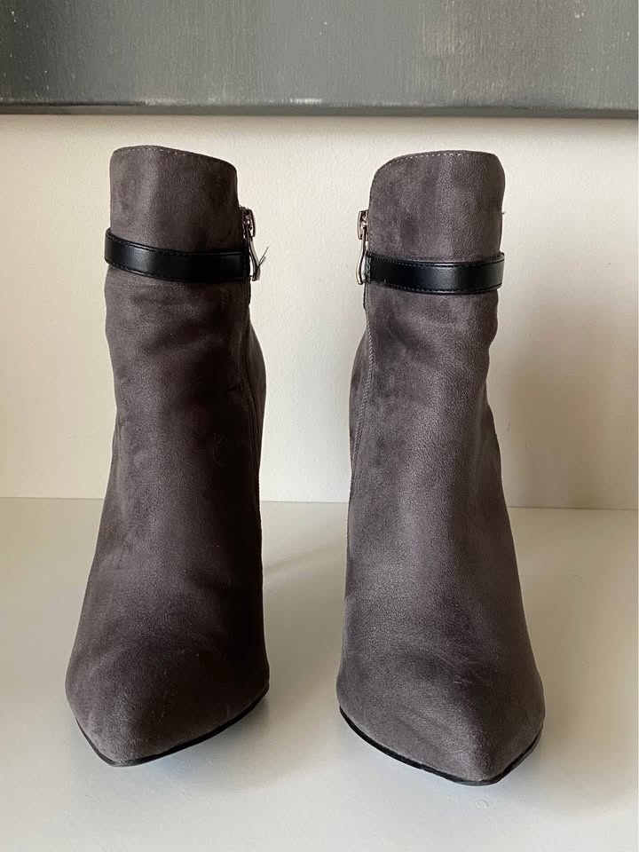 Booties boots grey heeled shoes heels (read description for cond - photo 4