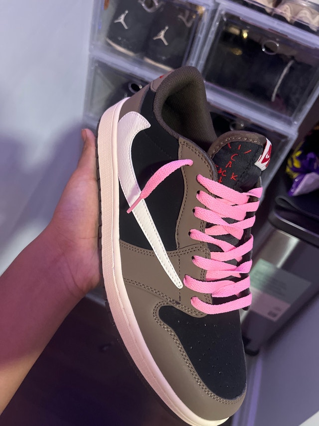 NIKE AIR JORDAN 1 LOW X TRAVIS SCOTT CACTUS JACK