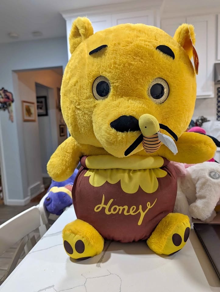 NWT Extra large Bear with bee