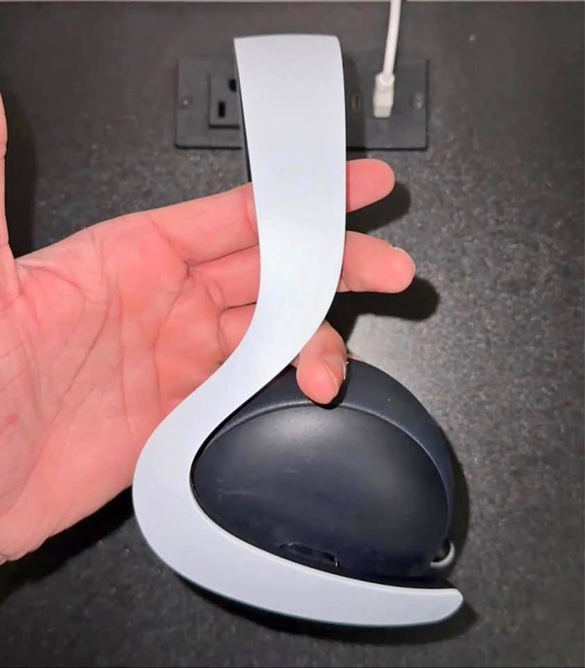 PS5 Pulse Elite Wireless Headset – Never Used